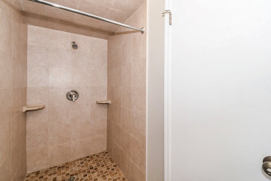 Building Photo - 8476 Allwine Ct