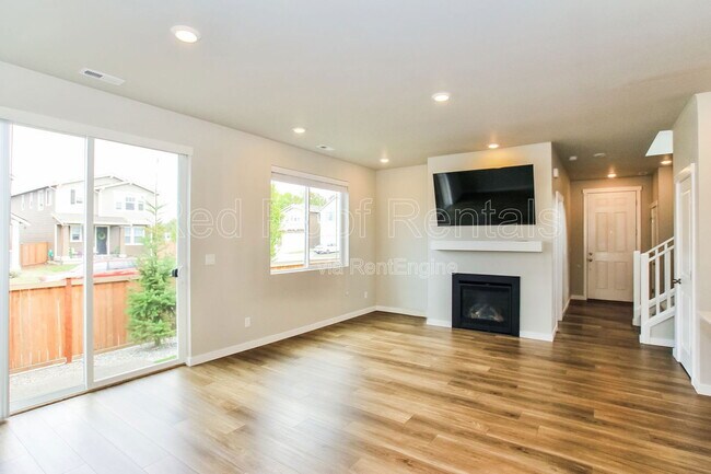 Building Photo - 1526 27th St NW