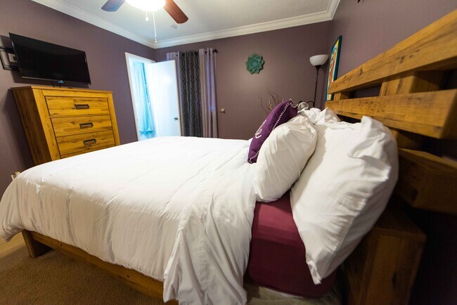 Building Photo - 2200 Romine Rd