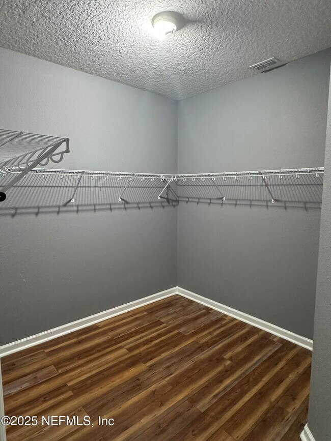 Building Photo - 15626 Tisons Blf Rd