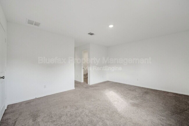 Building Photo - 7228 Pasture Run