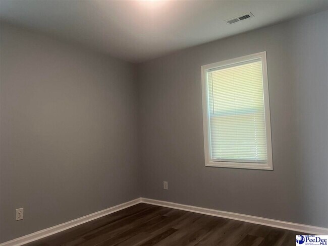 Building Photo - 516 Howard St