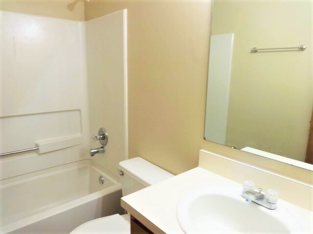 Building Photo - 5100 Renmill Dr