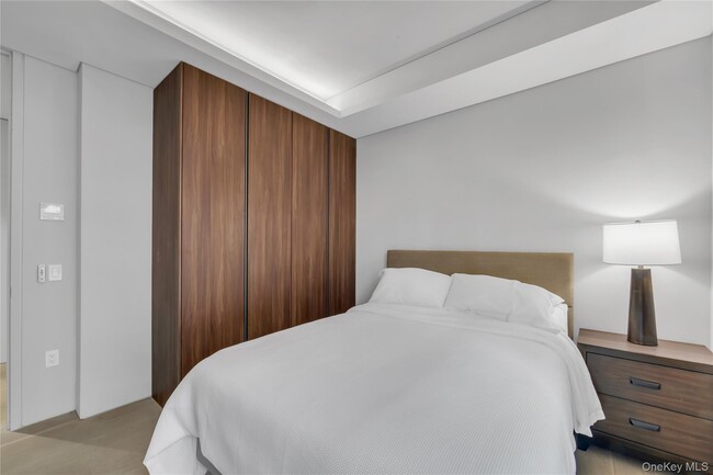 Building Photo - 522 W 29th St