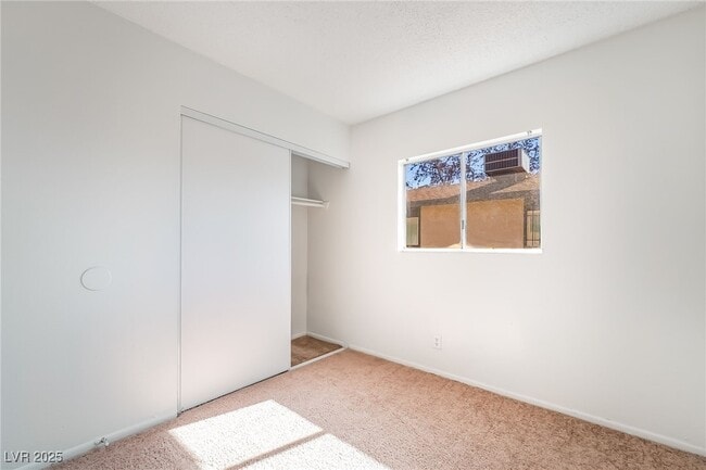 Building Photo - 233 N 18th St