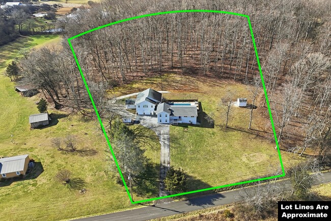 Building Photo - 1839 Crumley Rd