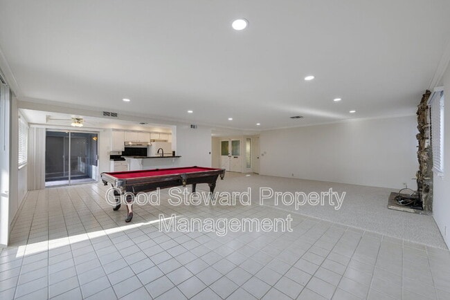 Building Photo - 5111 Roxborough Dr