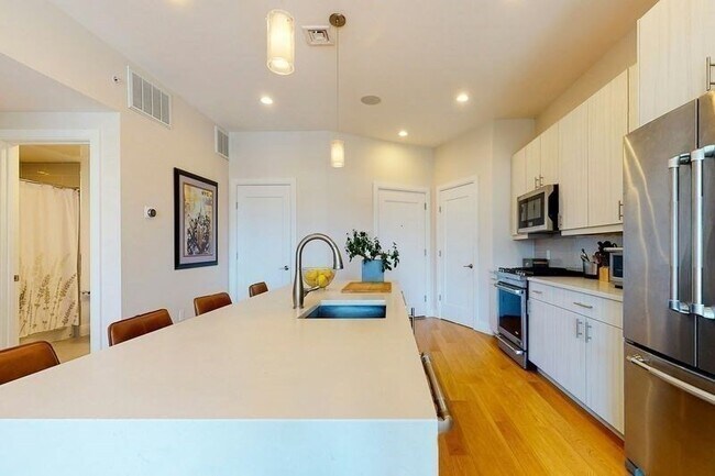 Building Photo - 488 Dorchester Ave