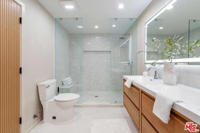 Building Photo - 20226 Lorenzana Dr