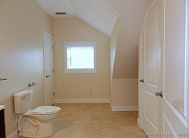 Building Photo - 390 Boston Neck Rd