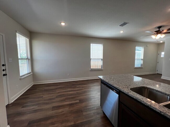 Building Photo - 13706 Enzo Gate