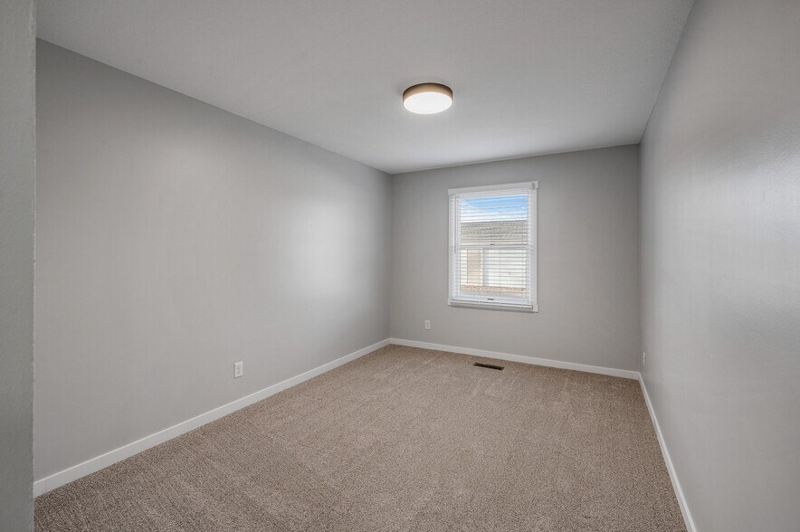 Bedroom 2 - 1551 Namekagon St