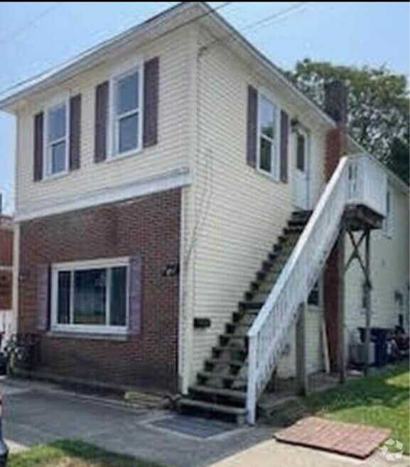 Building Photo - 401 South St