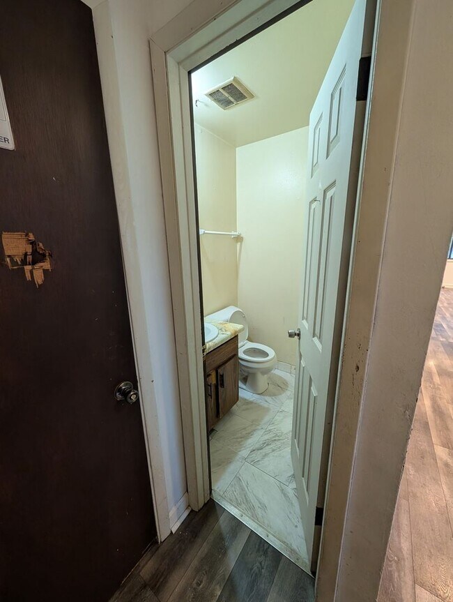 Building Photo - 6264-6266 N Denmark St. (Townhouse)