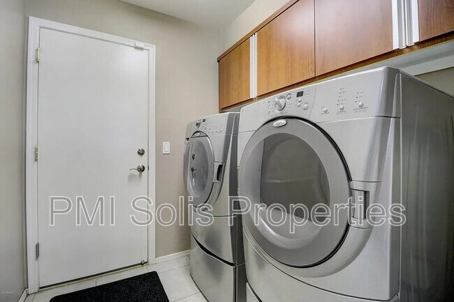 Building Photo - 13412 W Annika Dr