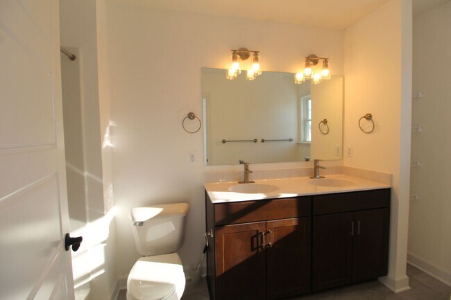 Building Photo - Brand New Luxury 4-Bedroom Townhome with a garage at The Townes at Congers Creek – Phase 3