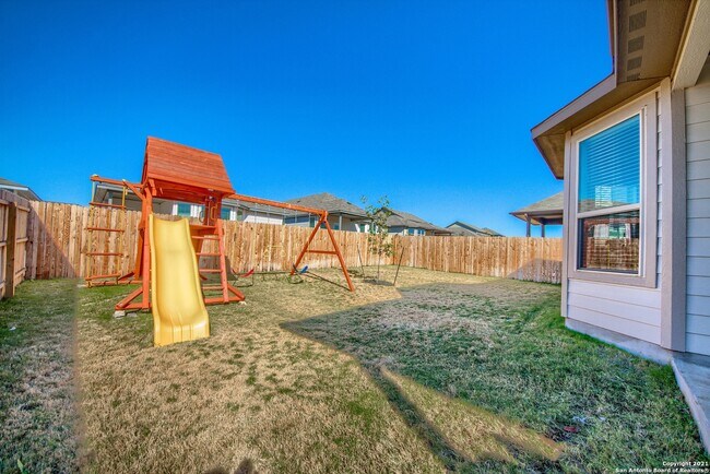 Building Photo - 13211 Antelope Run