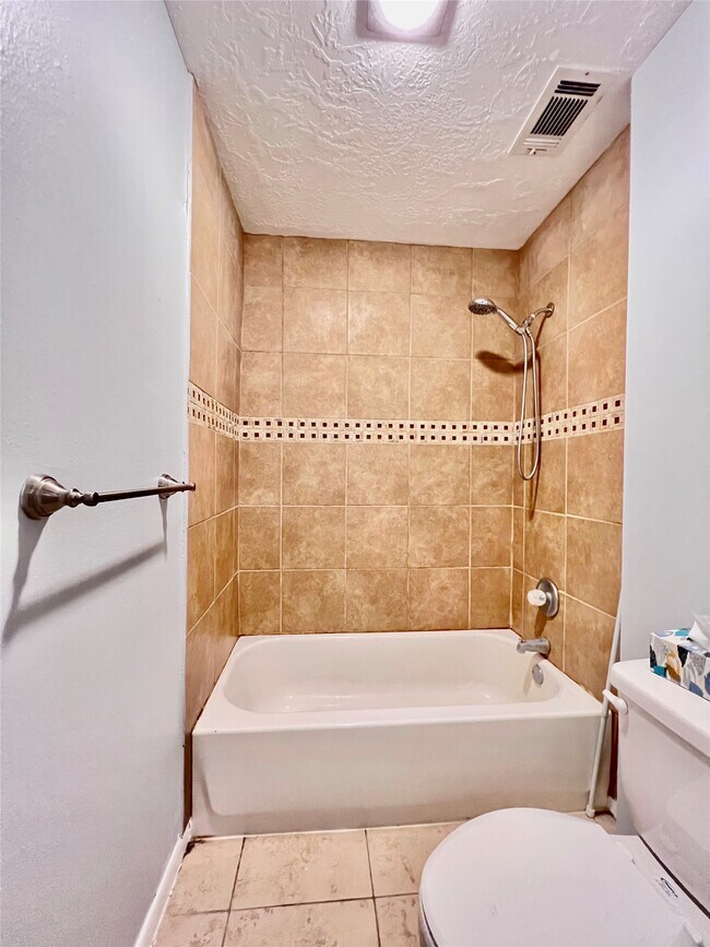 Building Photo - 11407 Briar Rose Dr