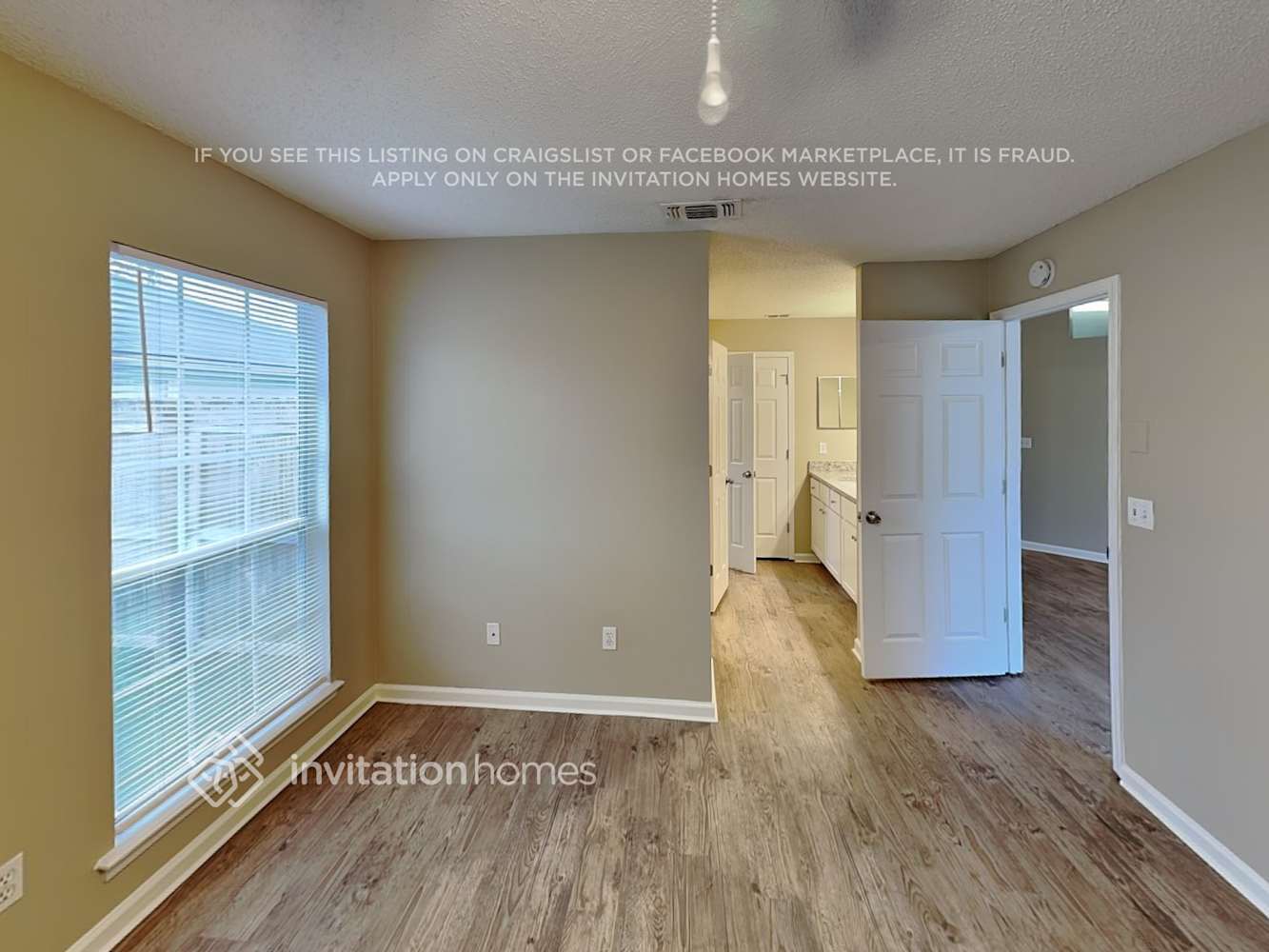 Building Photo - 3618 Pond Ridge Ct E