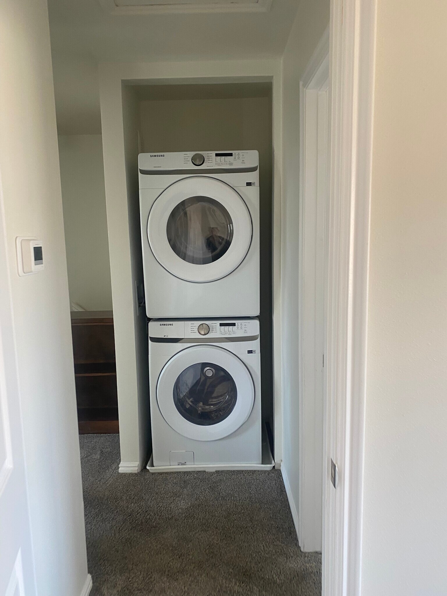 Building Photo - 777 E Main St