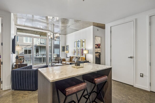 Building Photo - Move-In Ready ICON Condo in The Gulch, Designer Furnished Option, Rare Same-Floor Parking, 2BR wi...