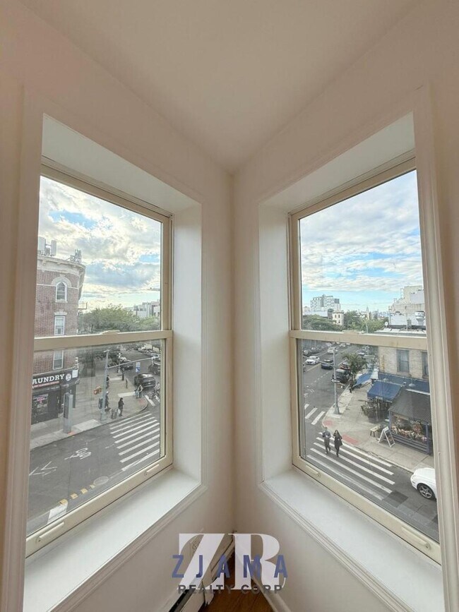 Building Photo - 1 bedroom in Brooklyn NY 11238