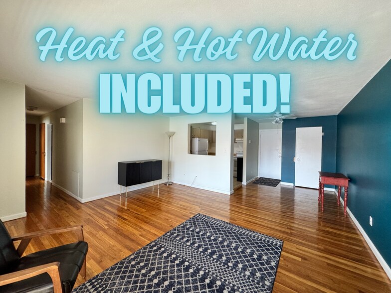 Building Photo - 32 Park Avenue Ct