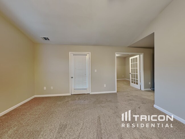 Building Photo - 5312 Catrina Way