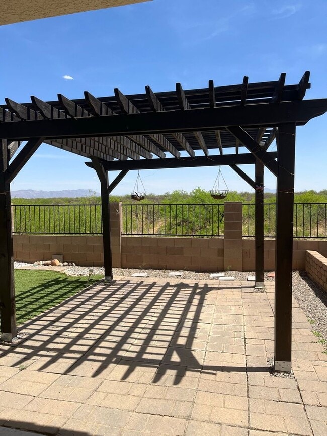 Building Photo - 1307 Paso Robles Ave