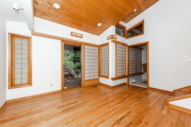 Building Photo - 3901 13th St S