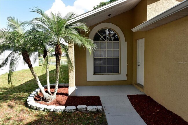 Building Photo - 271 Daniels Pointe Dr