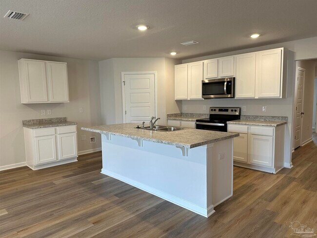 Building Photo - 5948 Laurel Oak Dr