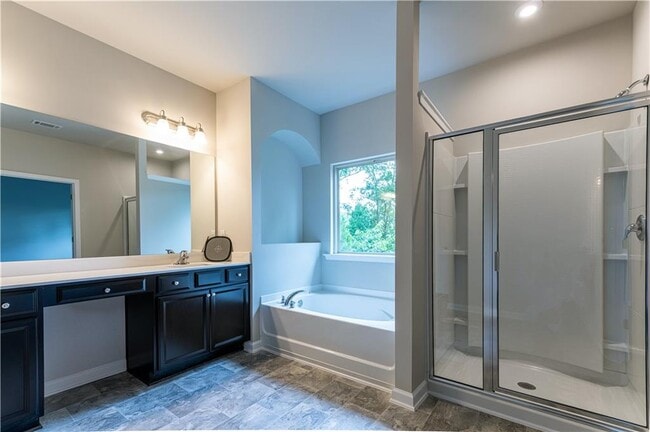 Building Photo - 114 Canvas Ives Dr