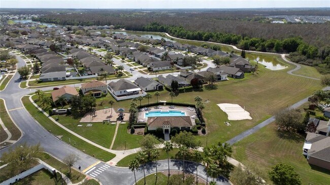 Building Photo - 2962 White Cedar Cir