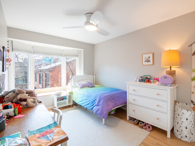 Building Photo - 1829 N Dayton St