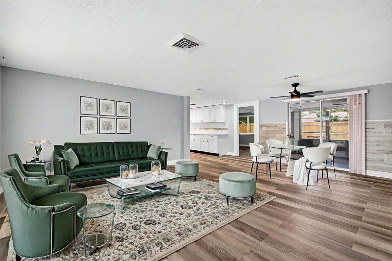 Building Photo - 6841 Tierra Linda St