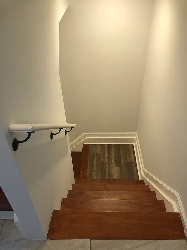Building Photo - 107 Winslow Pl