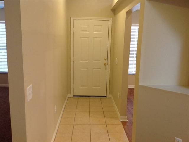 Building Photo - 214 Strada Dr