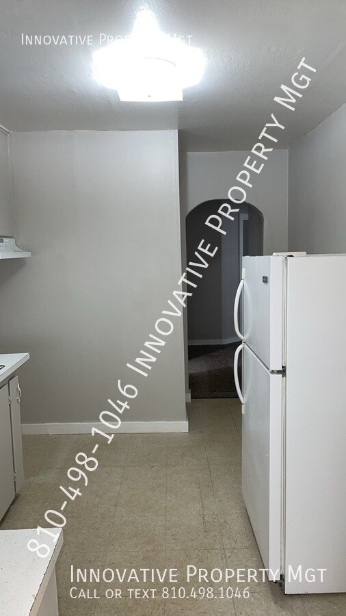 Building Photo - 1012 Farnum Ave