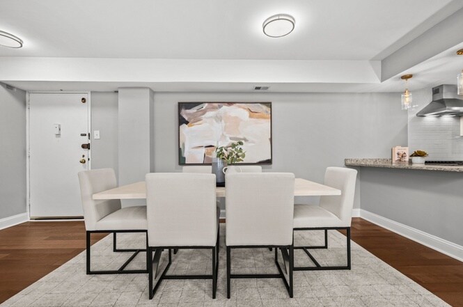 Building Photo - 700 7th St SW