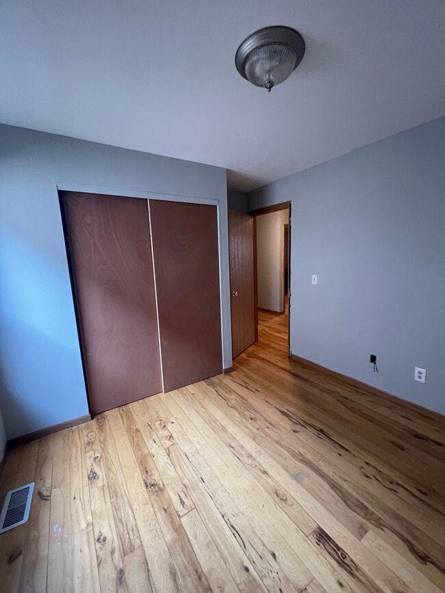 Building Photo - 72 Chittenden Ave