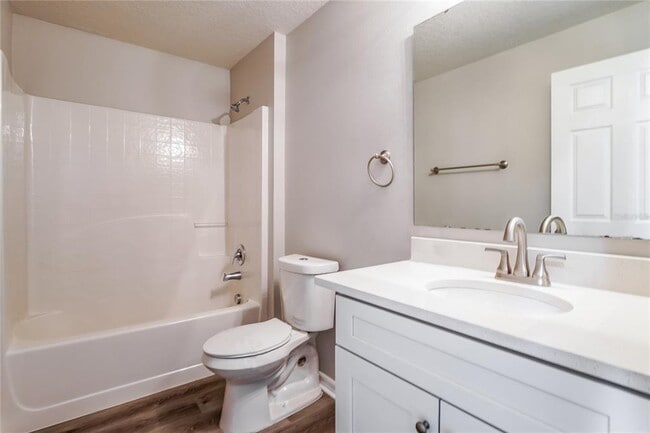 Building Photo - 517 Ridges Dr