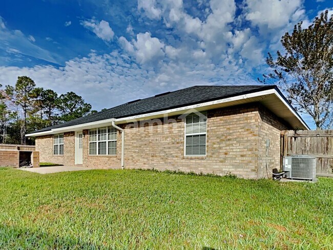 Building Photo - 1983 Breckenridge Blvd