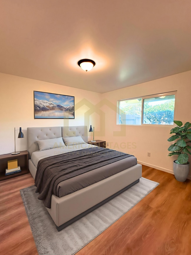 Building Photo - 1012 N H St