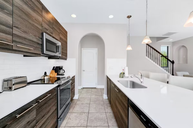 Building Photo - 128 Angela's Ave