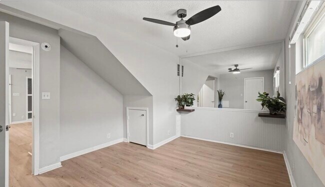 Building Photo - 3502 Burlington St