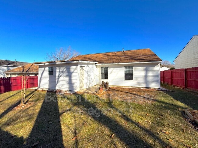 Building Photo - 511 Kingville Dr