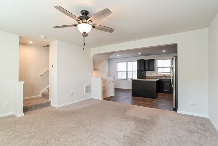 Building Photo - 804 Renee Ave