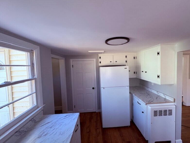 Building Photo - 50 Old West High St