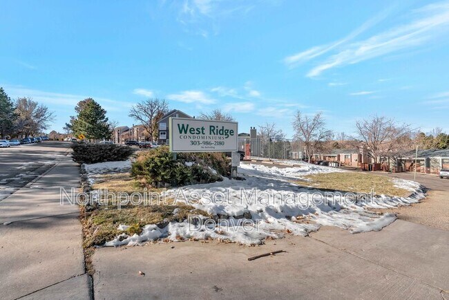 Building Photo - 149 S Zang Way